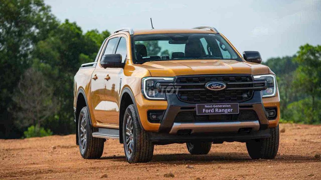 2025 Ranger Wildtrak bank 85%, lãi 5,8% đủ màu