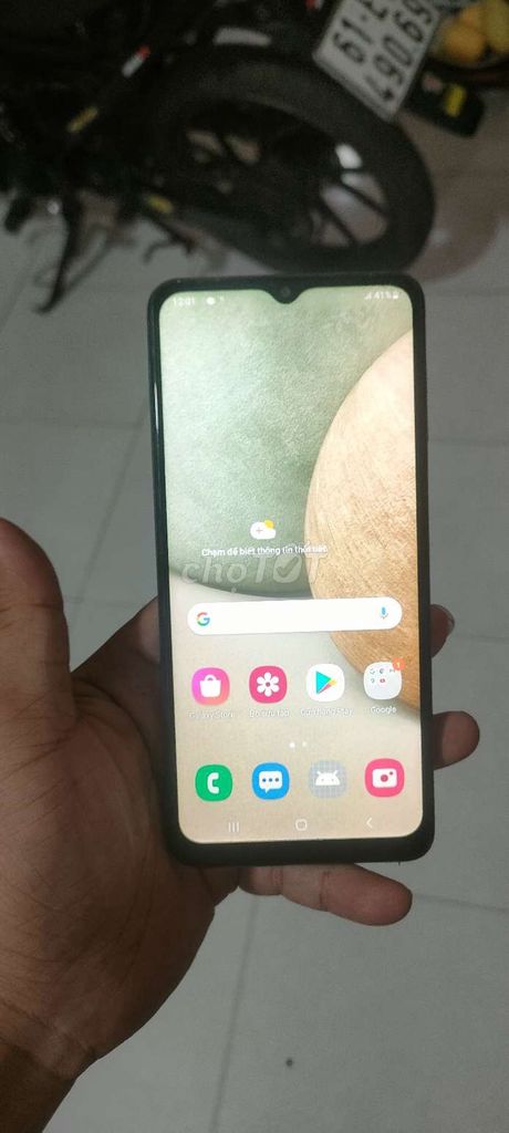 Samsung A12 Xanh. Mua bán Điện thoại tại Quận Ninh Kiều Cần Thơ được đăng bởi Công Dương hình 1