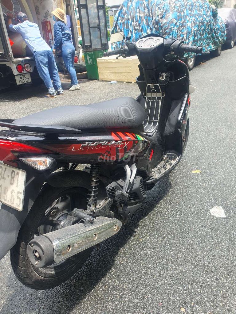 Nou4 máy êm zin áo đẹp ko trầy ko bể đủ chức năng. Mua bán Xe máy tại Quận 1 Tp Hồ Chí Minh được đăng bởi văn hưng hình 6