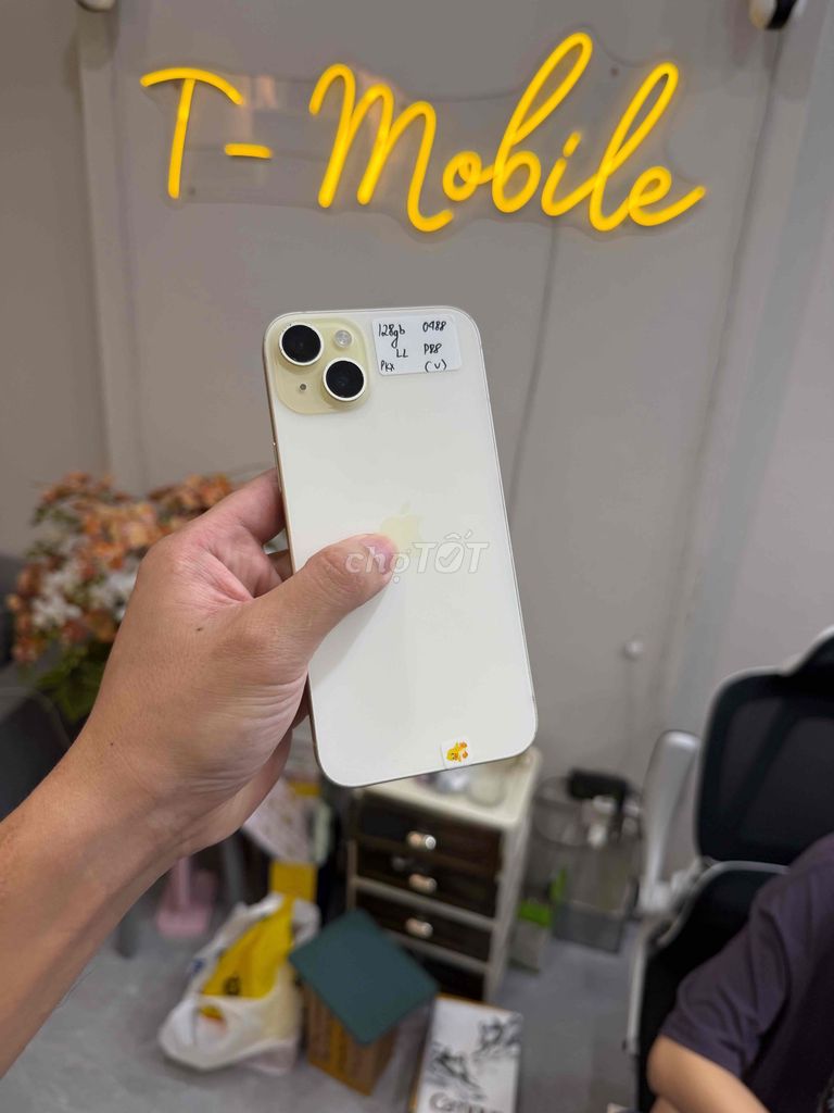 15 Plus 128Gb Quốc Tế zin all vàng pin 88%. Mua bán Điện thoại tại Quận Thanh Xuân Hà Nội được đăng bởi Ngô Tráng T Mobile hình 1