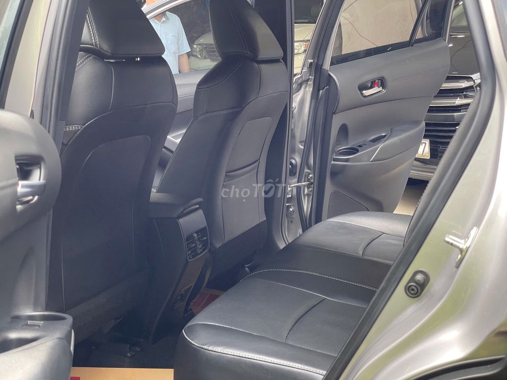 Cross V 1 chủ mua mới,xe đẹp tại hãng(GIÁ CÒNGIẢM). Mua bán Ô tô tại Quận Gò Vấp Tp Hồ Chí Minh được đăng bởi Nguyễn Phi Trường Vũ hình 10