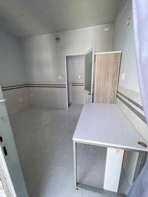 HẺM NGUYỄN KHOÁI Q.4 3 TẦNG, 2PN, 2WC, 2ML