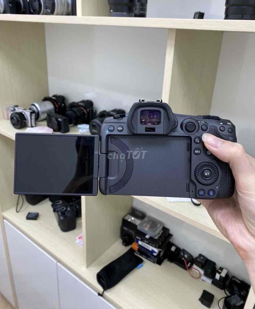 Máy ảnh Canon R5 Đen Đã sử dụng. Mua bán Máy ảnh, Máy quay tại Quận 5 Tp Hồ Chí Minh được đăng bởi Anh Thư hình 1