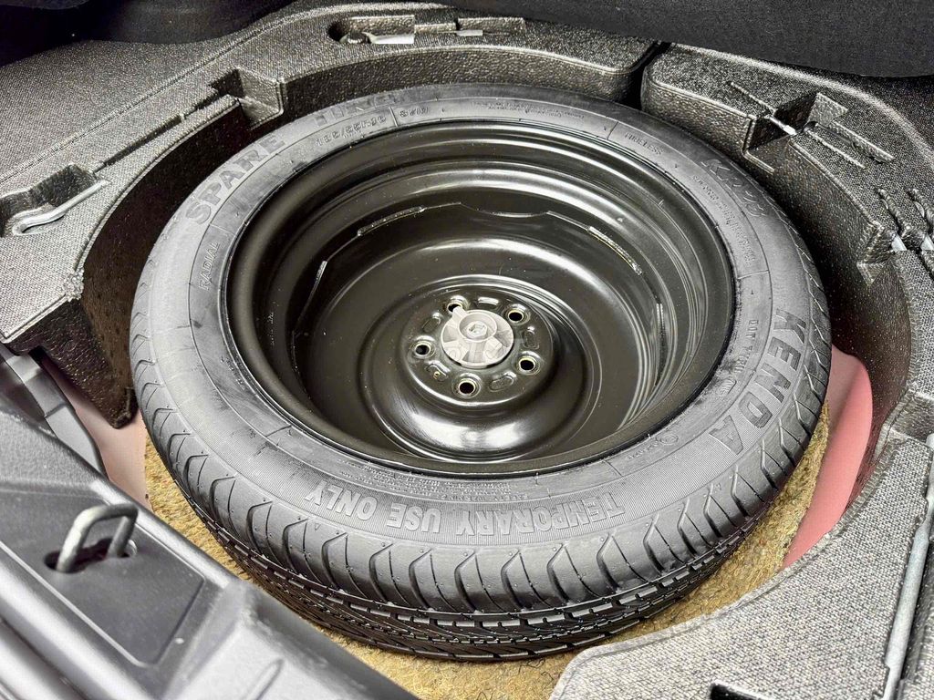 Mazda 3 2023 1.5L Luxury - 27000 km. Mua bán Ô tô tại Quận Long Biên Hà Nội được đăng bởi Bùi Đình Thông hình 16