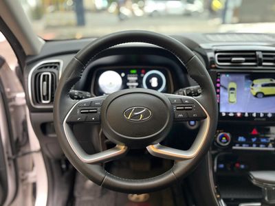 Hyundai Creta 2023 Trắng 28.000 km. Mua bán Ô tô tại Quận 1 Tp Hồ Chí Minh được đăng bởi TÂN TỨ QUÝ