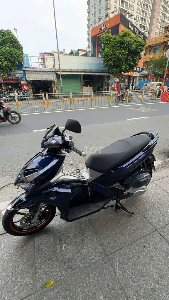 Honda Air Blade 2019 синий, б/у