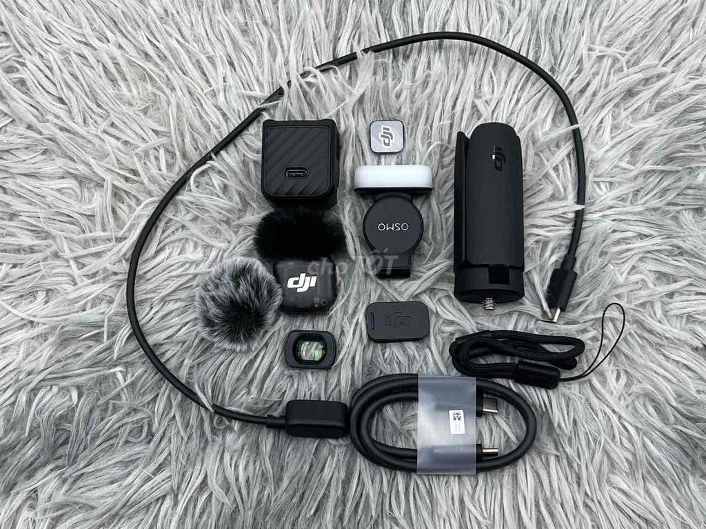 DJI Pocket 4 Combo Đen Bh 5/2027. Mua bán Máy ảnh, Máy quay tại Quận 5 Tp Hồ Chí Minh được đăng bởi Phan Thế Phong  hình 1