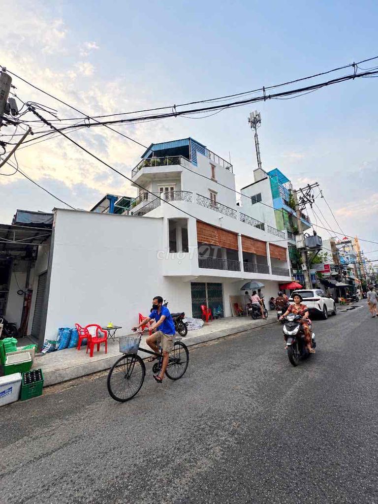Rent · 2 bd · 80 м² · Quận 6, ул. bay say