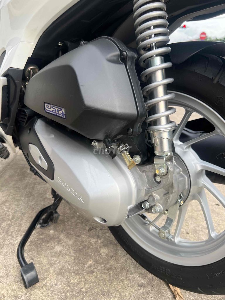 Honda SH Mode 2024 Trắng 6000 km có bán trả góp. Mua bán Xe máy tại Huyện Trảng Bom Đồng Nai được đăng bởi cửa hàng xe máy Trần Sơn  hình 8