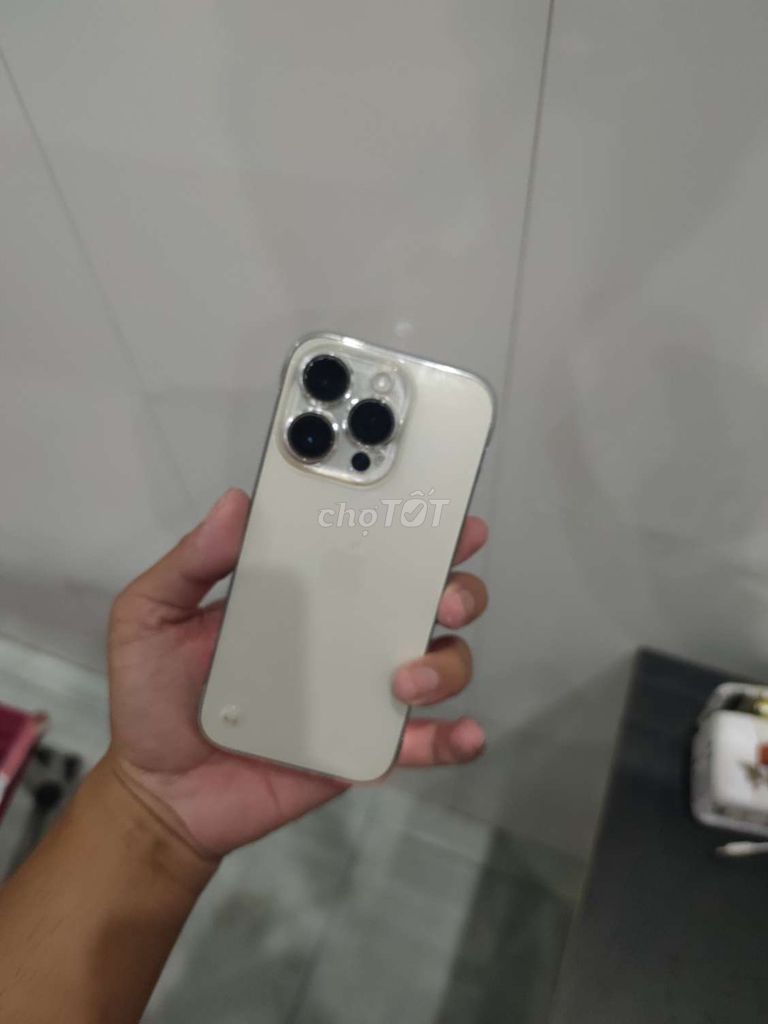iPhone 14 Pro 256GB Vàng bán hay giao lưu. Mua bán Điện thoại tại Thị xã Phú Mỹ Bà Rịa - Vũng Tàu được đăng bởi tùng hình 1
