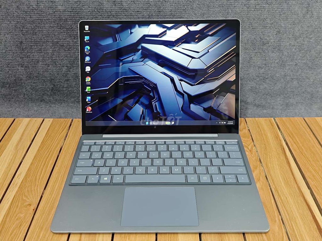 Microsoft Surface Laptop Go i5-1035G1 8/256. Mua bán Laptop tại Quận Ninh Kiều Cần Thơ được đăng bởi TuDen Laptop hình 1