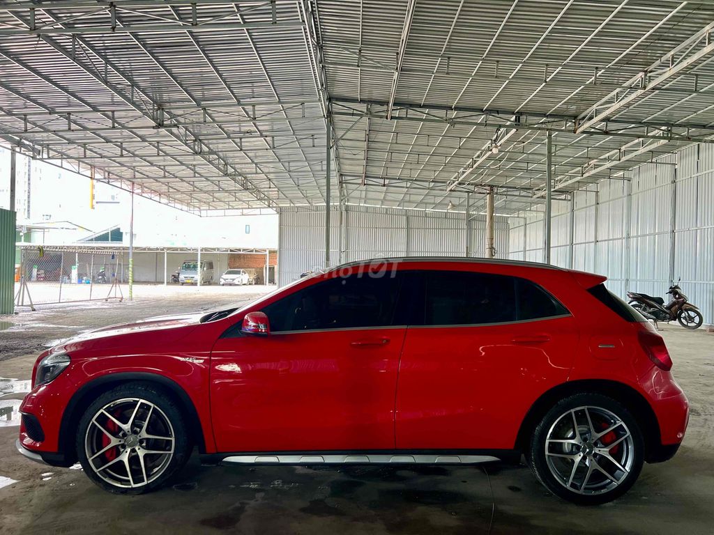Mercedes Benz GLA 45 sx 2015 AMG 45 4Matic - 76000