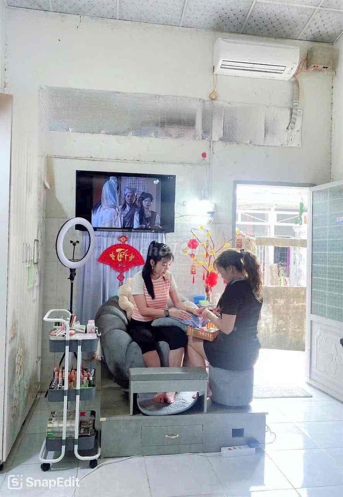 Ghế làm nail Vải nhung Xám. Mua bán Bàn ghế tại Huyện Châu Thành Bến Tre được đăng bởi Đoàn Huynh hình 1