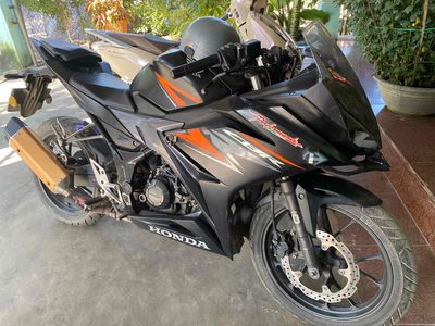 cần tiền bán gấp chiếc cbr 150r. Mua bán Xe máy tại Thị xã An Nhơn Bình Định được đăng bởi danh