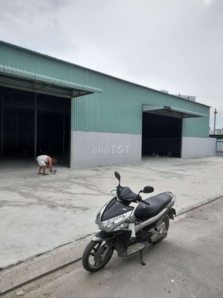 Cho thuê xưởng 1000m2 phường An Phú Đông quận 12 gần Quốc lộ 1A