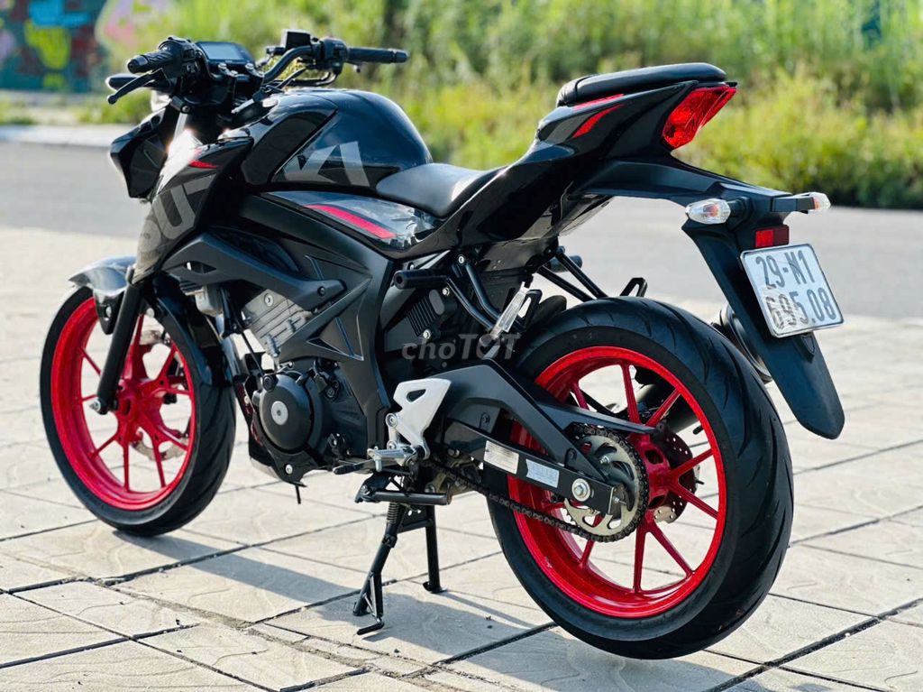 SUZUKI GSX 150 BẢN S MÀU  ĐEN ODO CHUẨN 5000KM. Mua bán Xe máy tại Quận Cầu Giấy Hà Nội được đăng bởi Trí Thành hình 6
