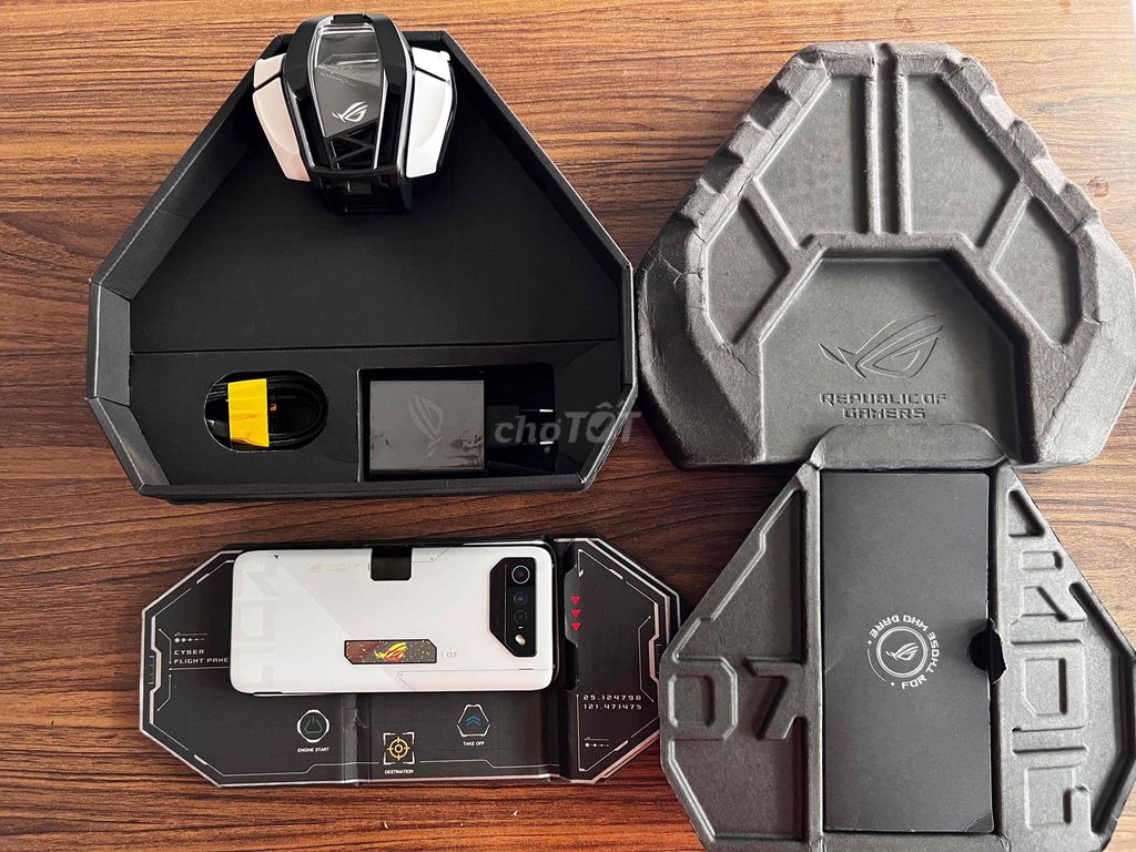 ASUS ROG Phone 7 Ultimate 512GB Trắng. Mua bán Điện thoại tại Thị xã Bến Cát Bình Dương được đăng bởi Thế Giới Phone hình 1