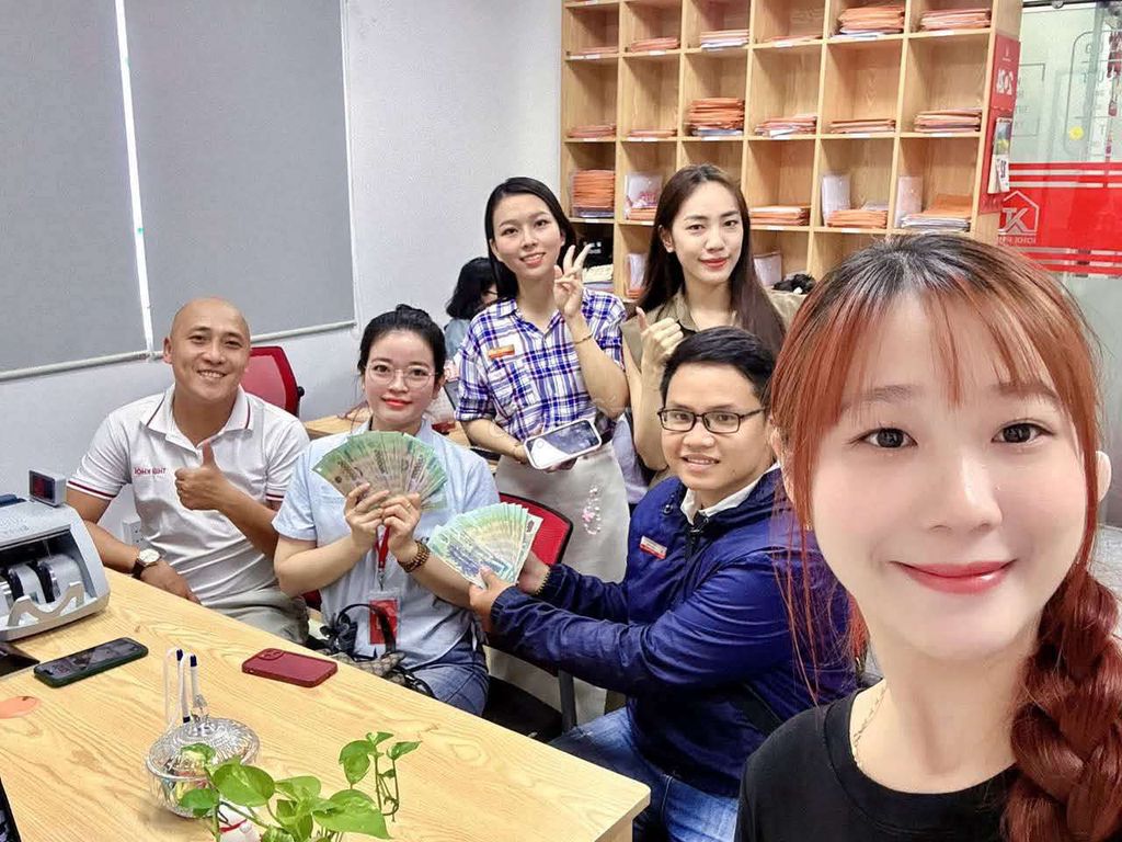 /viec-lam-quan-4-tp-ho-chi-minh/123962445.htm#px=SR-stickyad-[PO-12][PL-top]?i=3