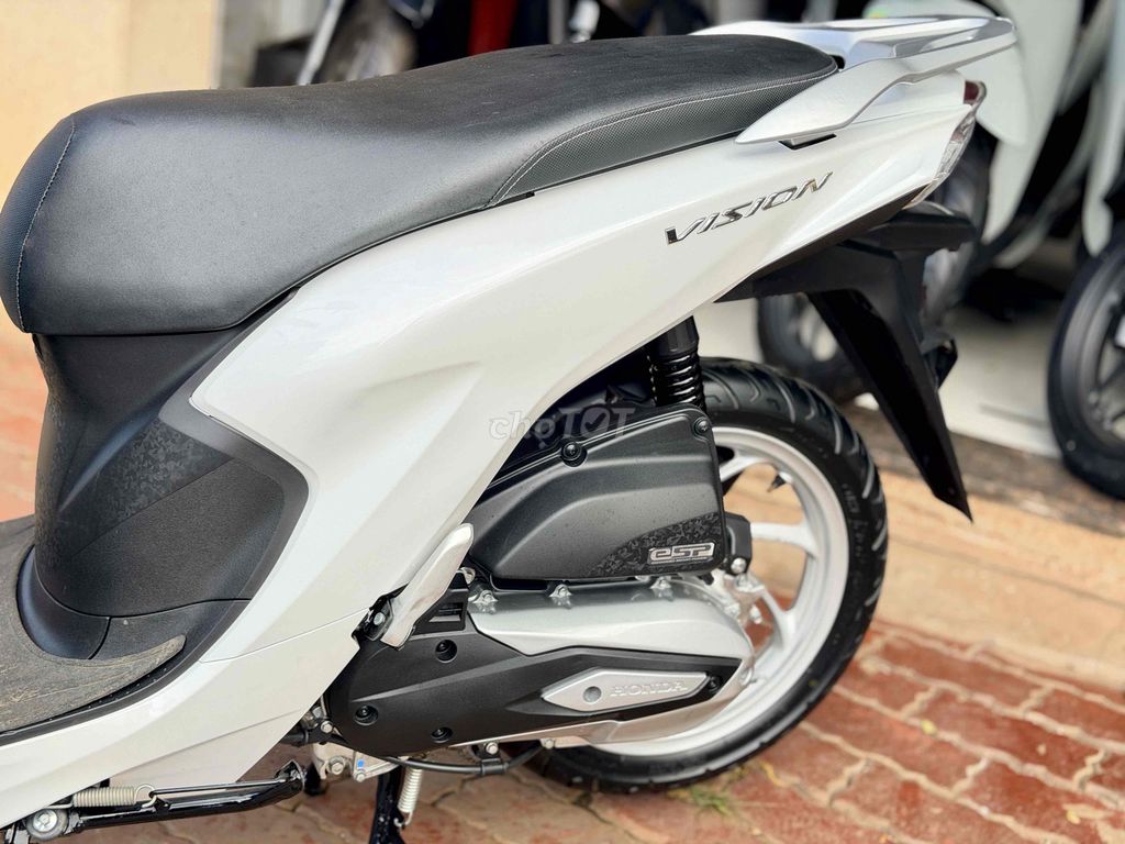 VISION 2024 MÀU TRẮNG KHÁCH HỎI NHIỀU. Mua bán Xe máy tại Thành phố Buôn Ma Thuột Đắk Lắk được đăng bởi CẦM ĐỒ TUẤN ĐẠT hình 6