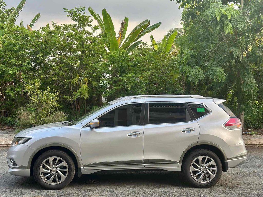 Nissan X-Trail 2018 2.0 4WD Серебристый 78 000 км