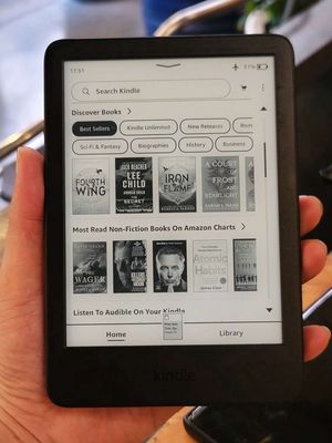 Kindle Basic 2022 (11th) 16G|Black used + cover
