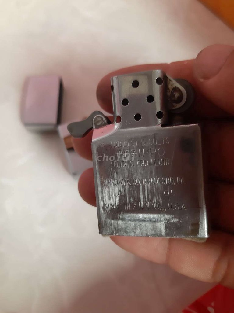 0369698909 - Zippo mạ Crom đời 2005 ít sử dụng vẫn còn đẹp 90%