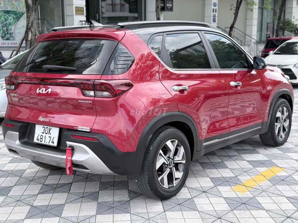 Kia Sonet 2023 Premium 1.5 AT - 19000 км