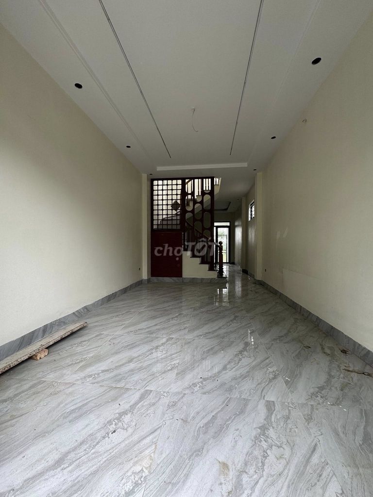 Căn góc 50m X 4T ở ngay.Ngõ Ôtô ghé cửa,300m ra CHỢ,đi ĐH PHENIKA 10P. Mua bán nhà ở tại Huyện Quốc Oai Hà Nội được đăng bởi HOÀNG THIẾT hình 1