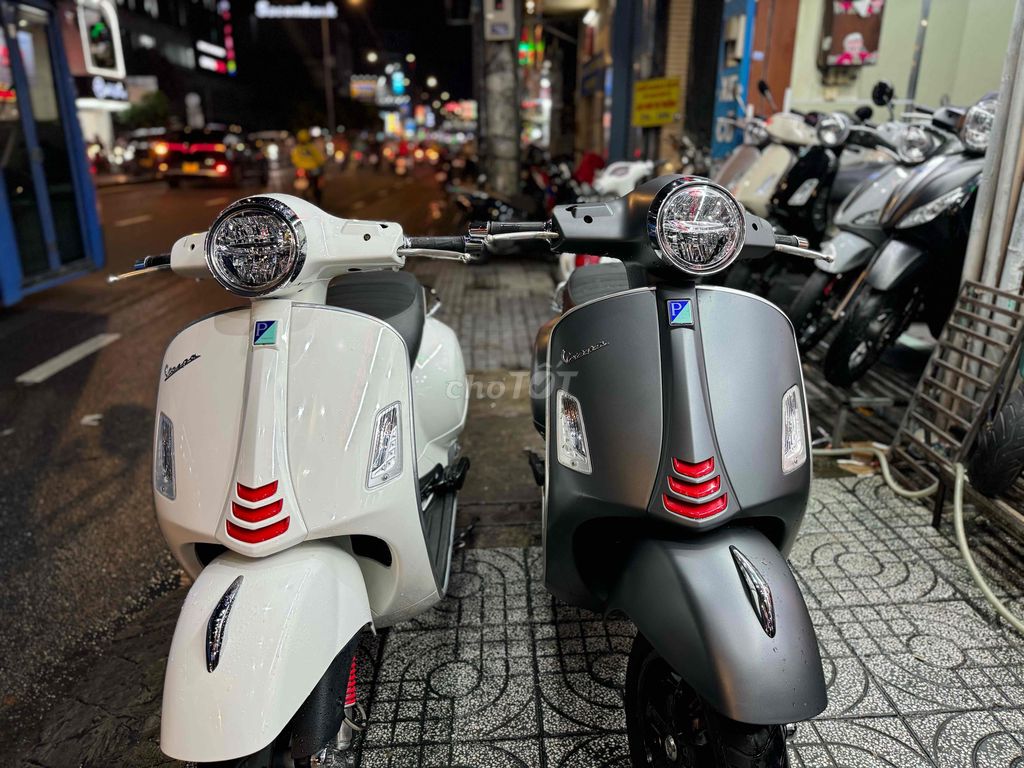 PIAGIIO SUPER GTS/150 cc - 2022 Xe cọp bstphcm