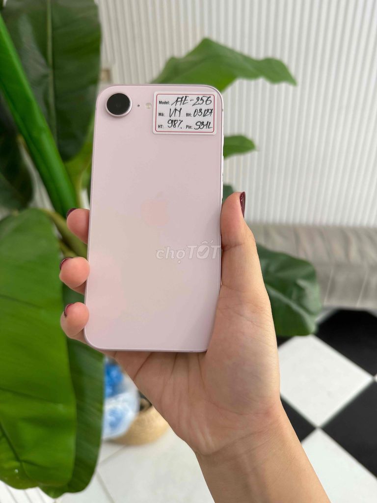 iPhone 17E 256GB Hồng Việt Nam còn BH. Mua bán Điện thoại tại Quận Đống Đa Hà Nội được đăng bởi Hà Dương hình 1