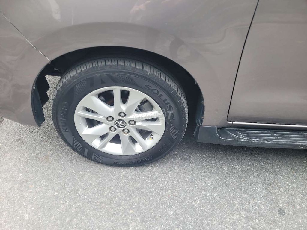 Innova 2018 2.0E - 16000 km. Mua bán Ô tô tại Quận Kiến An Hải Phòng được đăng bởi QUÝ TRẦN AUTO hình 6