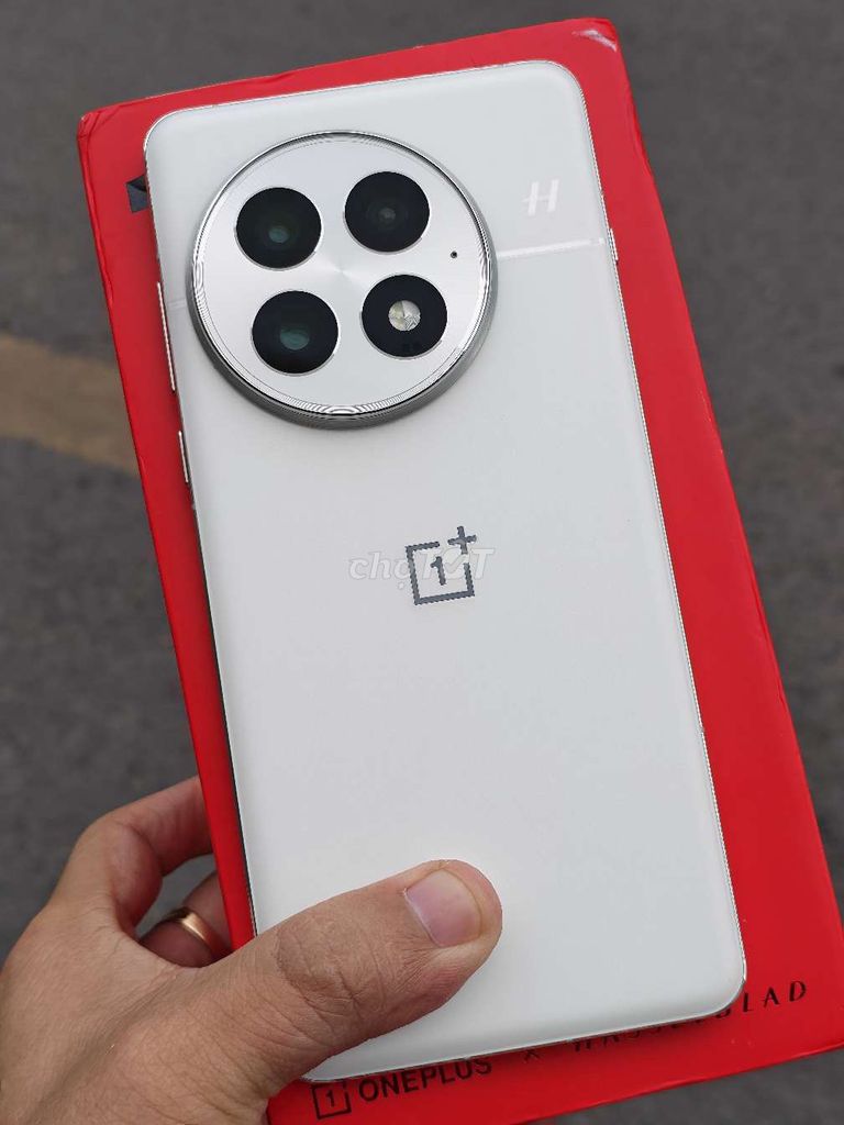 OnePlus 13 5G 256GB Trắng fullbox có ship. Mua bán Điện thoại tại Quận Bình Tân Tp Hồ Chí Minh được đăng bởi Anh Rin hình 1