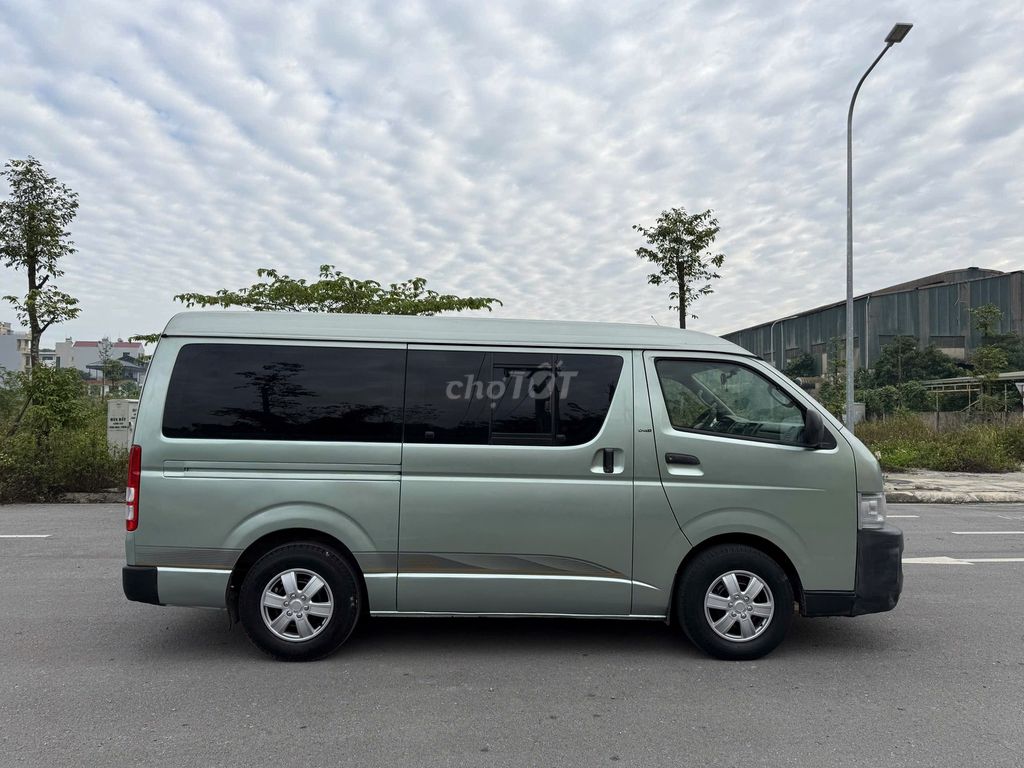 Toyota Hiace van 6 chỗ 2008  - 12000 km. Mua bán Ô tô tại Huyện Đông Anh Hà Nội được đăng bởi siêu thị ô tô Nhật Bắc hình 4