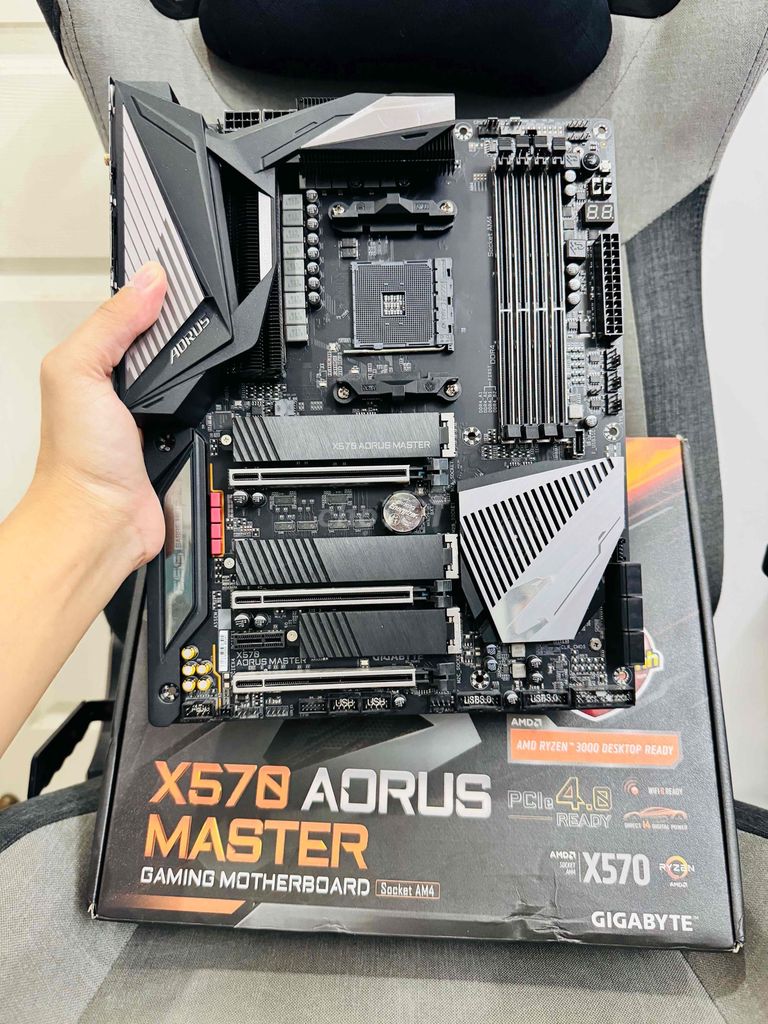 X570 Aorus Master + 3900x 5900X