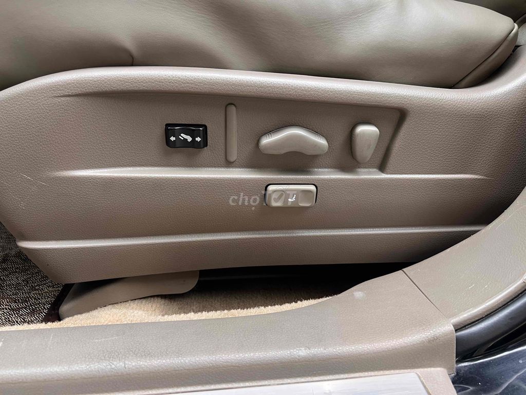 Nissan Murano 2005 -V6 3.0 4WD Full Option. Mua bán Ô tô tại Thành phố Thuận An Bình Dương được đăng bởi Hiếu Auto Nghĩa Phát hình 8