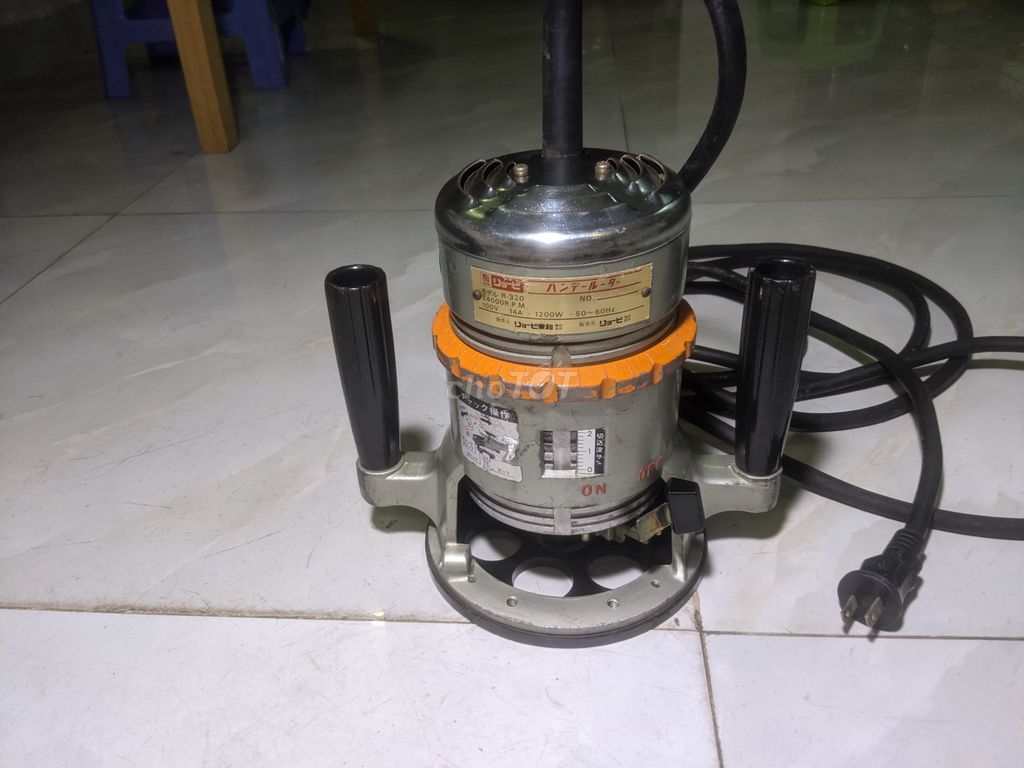 máy phay Ryobi R 320 Japan 100volt