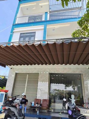 Rent · 3 bd · 100 м² · Quận Ngũ Hành Sơn, ул. Đường Mai Đăng Chơn