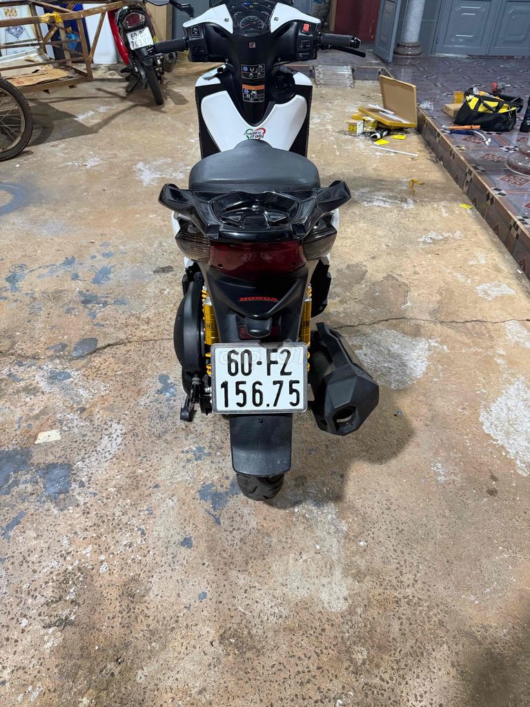 cần bán sh 150 2016 smakey .lên full áo ý.đồ chơi. Mua bán Xe máy tại Huyện Cẩm Mỹ Đồng Nai được đăng bởi Tâm hình 3