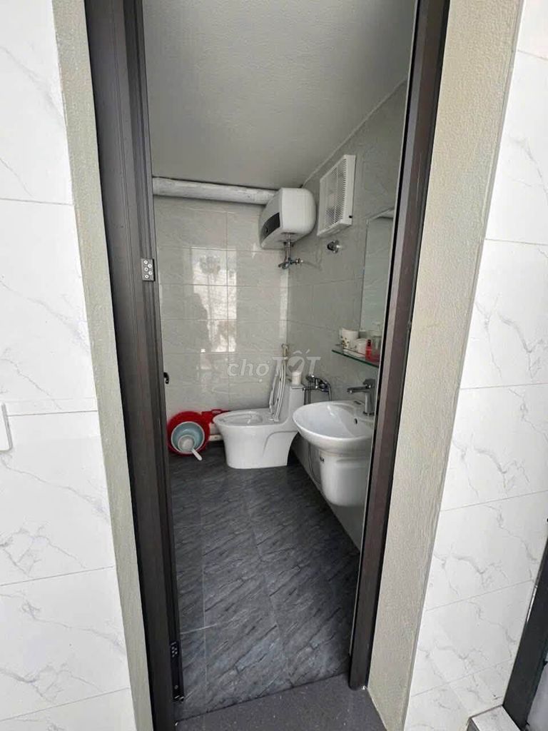 Cho thuê nhà 1 tầng Nghi Tàm, Tây Hồ, full đồ