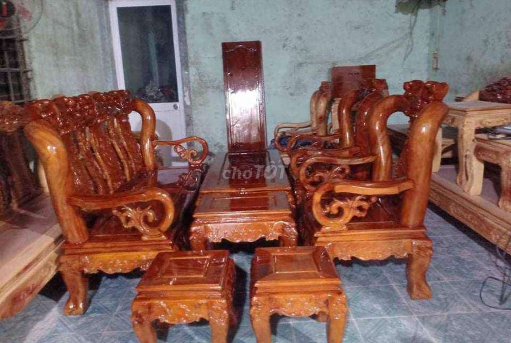 Bộ ghế phòng khách Gỗ Nâu cánh gián Tay 12. Mua bán Bàn ghế tại Huyện Phú Vang Thừa Thiên Huế được đăng bởi bảo ngọc hoàng anh hình 1