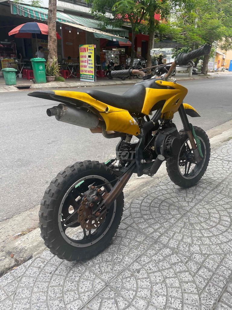 Xe mô tô mini Vàng, xanh lá Người mới tập lái