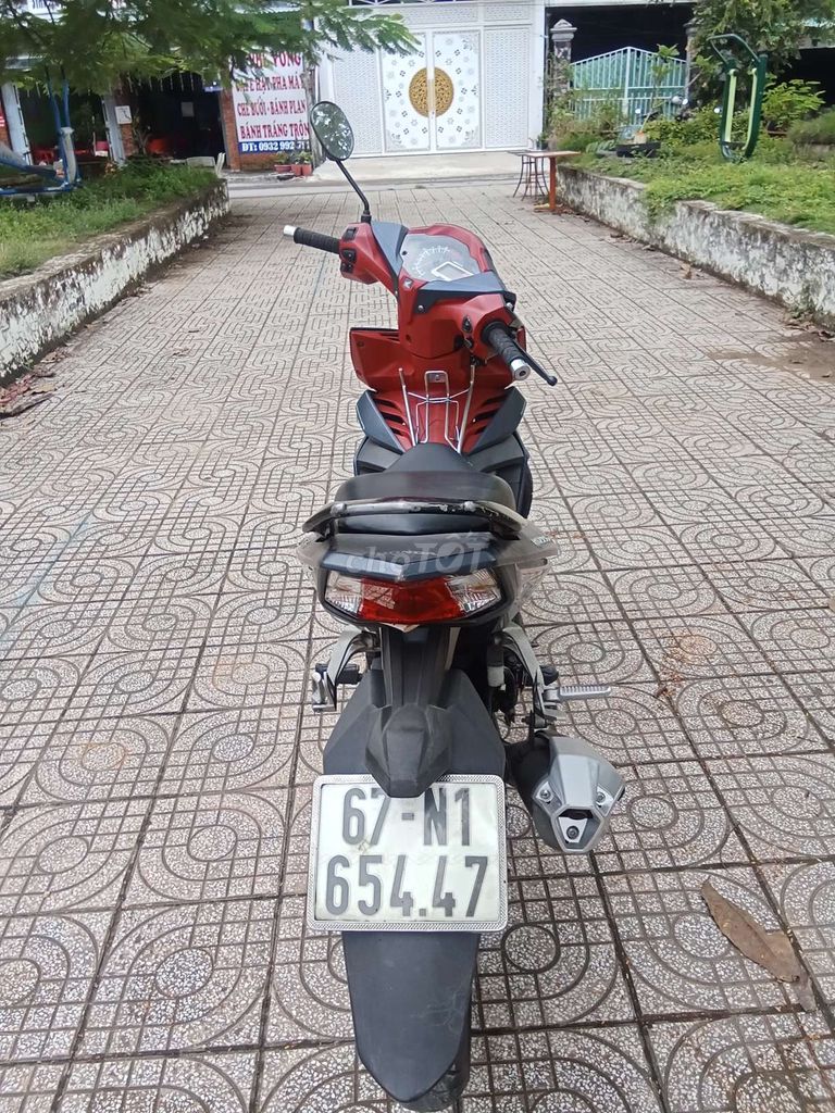 Honda Winner 2018 Đỏ Xám 76833 km. Mua bán Xe máy tại Huyện Vũng Liêm Vĩnh Long được đăng bởi anh thi hình 2