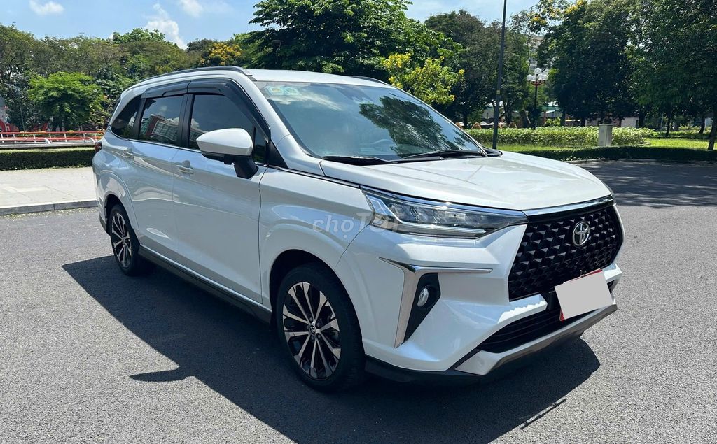 Toyota Veloz Cross 2022 CVT Top siêu mới. Mua bán Ô tô tại Quận 12 Tp Hồ Chí Minh được đăng bởi NHI Ô TÔ AN SƯƠNG hình 2