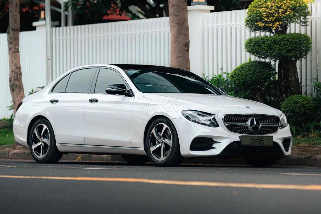 Mercedes E200 Sport đklđ 2020- trả trước 350Tr. Mua bán Ô tô tại Quận 7 Tp Hồ Chí Minh được đăng bởi Thanh Cường Long Anh hình 3
