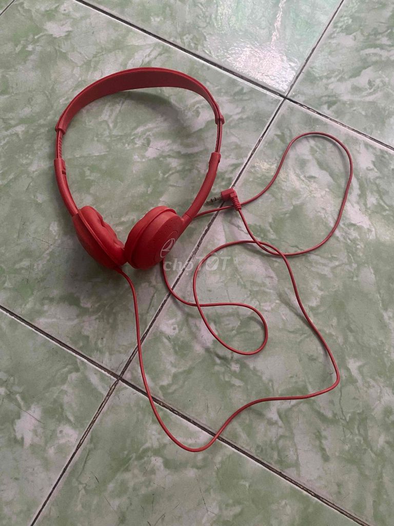 Tai nghe có dây màu Đỏ. Mua bán Tivi, Âm thanh tại Quận Tân Bình Tp Hồ Chí Minh được đăng bởi nhungnguyen hình 1