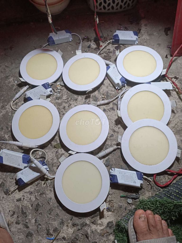 8 chiếc Đèn LED âm trần ASIA 9W Trắng Mới. Mua bán Đèn tại Quận Cẩm Lệ Đà Nẵng được đăng bởi Hoàng Tôn hình 1