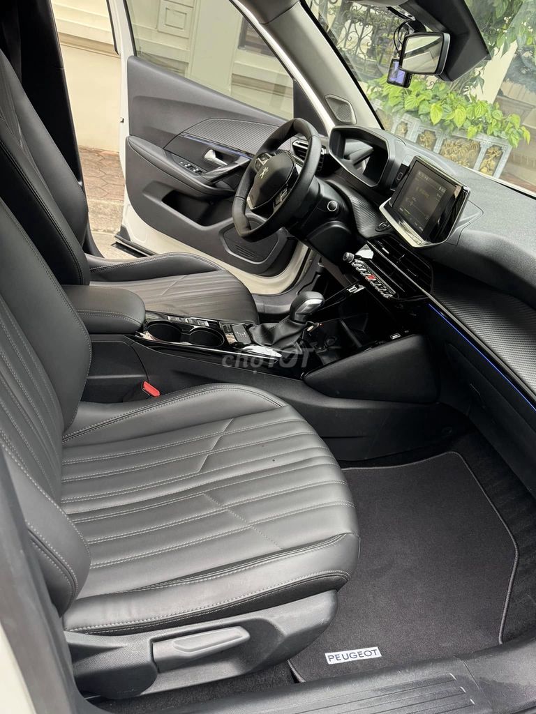 Peugeot 2008 1.2 GT Line 2021. Mua bán Ô tô tại Quận Nam Từ Liêm Hà Nội được đăng bởi Auto Anh Tuấn hình 5