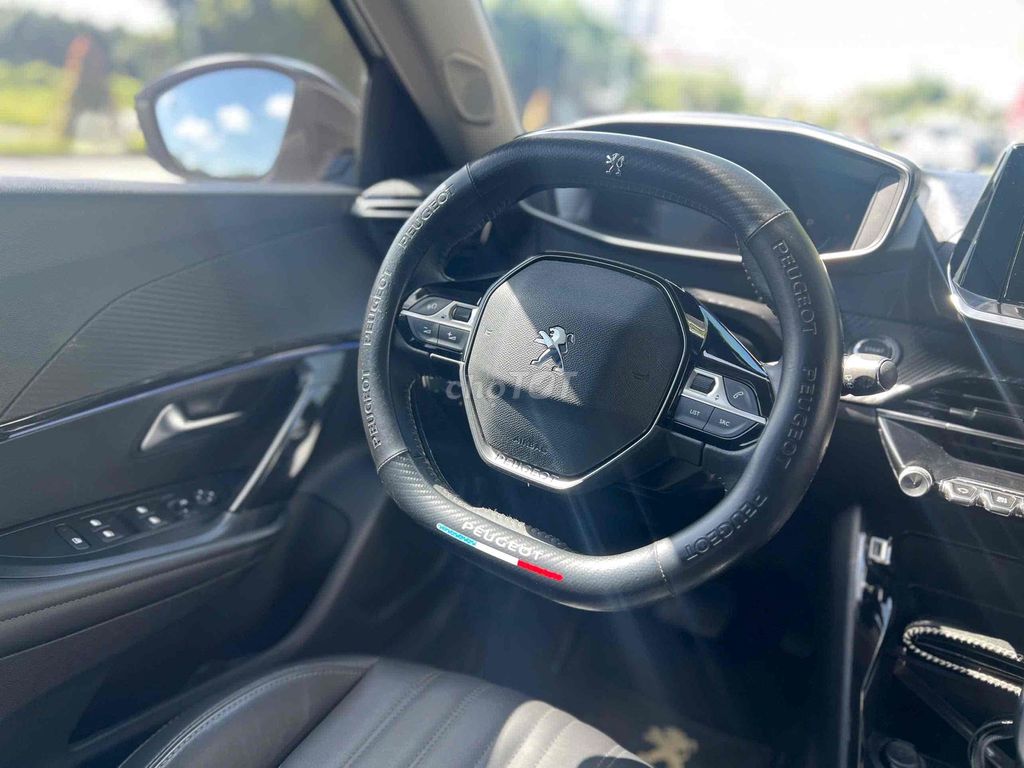 Peugeot 2008 2021 1.2 GT-Line - 62.000km Hãng. Mua bán Ô tô tại Quận Cái Răng Cần Thơ được đăng bởi Xe Hơi Cần Thơ hình 6
