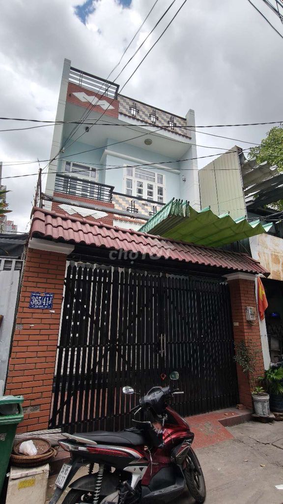 HẺM XE HƠI,LÊ VĂN QUỚI 5X20M 1 LẦU BTCT 3PN NHÀ ĐẸP