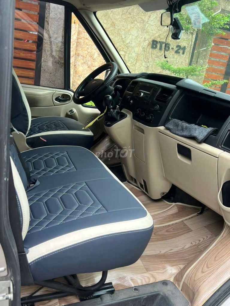 Ford Transit 16 chỗ Vàng cát. Mua bán Phương tiện khác tại Quận Long Biên Hà Nội được đăng bởi Ngô hùng hình 5